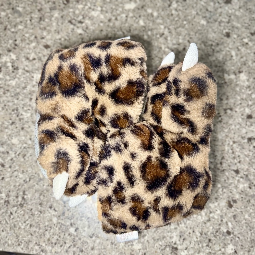 Lazy One Leopard Kid Slippers - Size Small (9C-11C) 🐾👣 - Picture 4 of 12